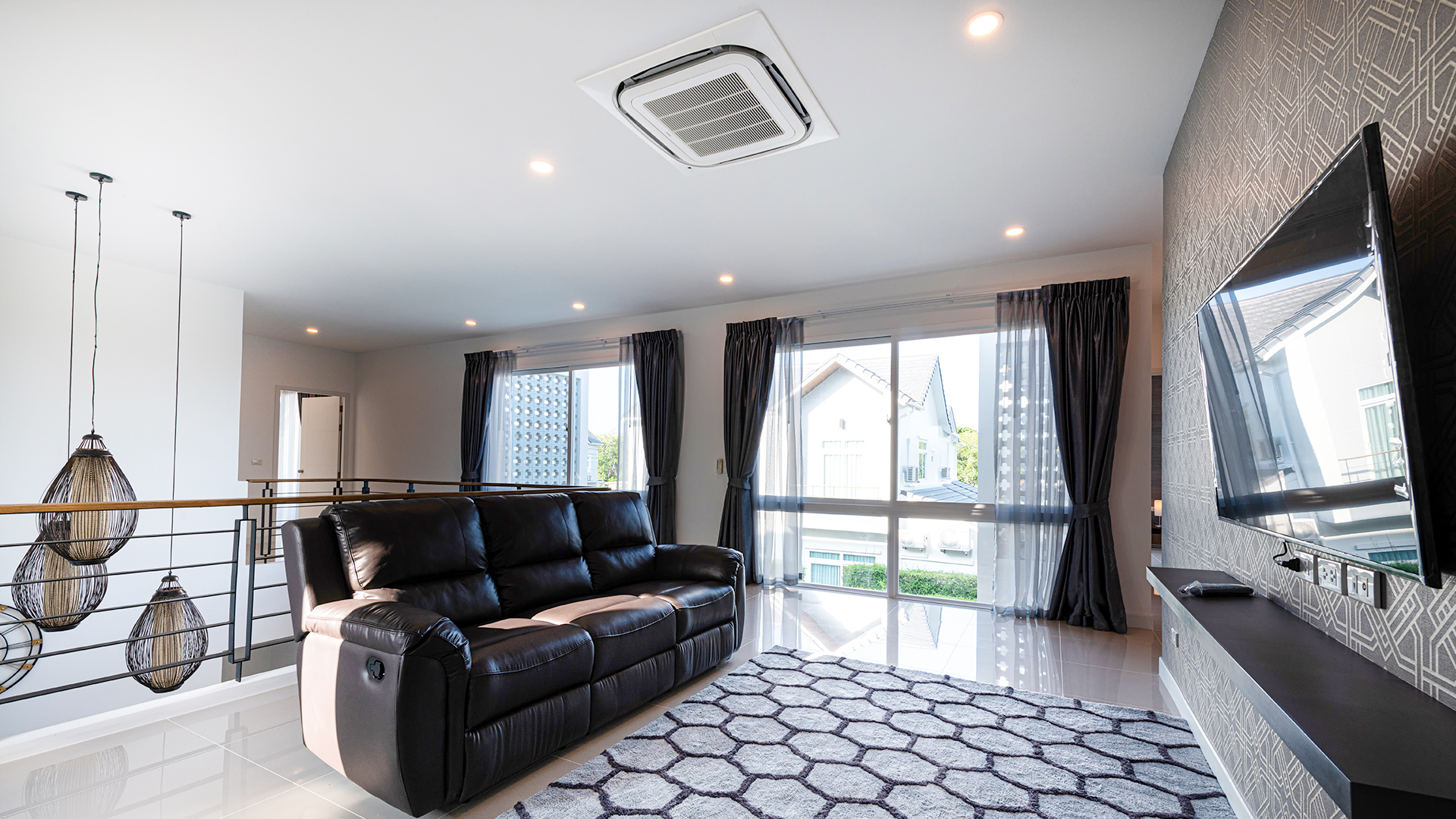 Ceiling cassette air conditioner